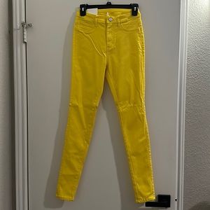 Yellow Jeggings Size Medium NWT